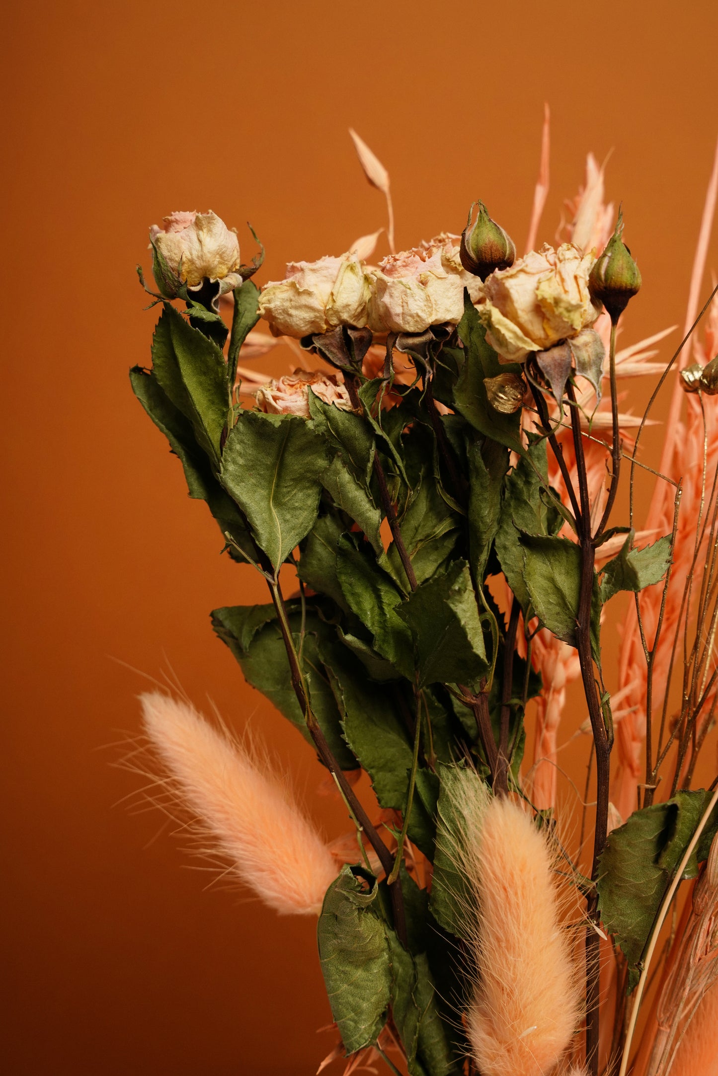 Mini Bouquet com Jarra - Rosa Laranja