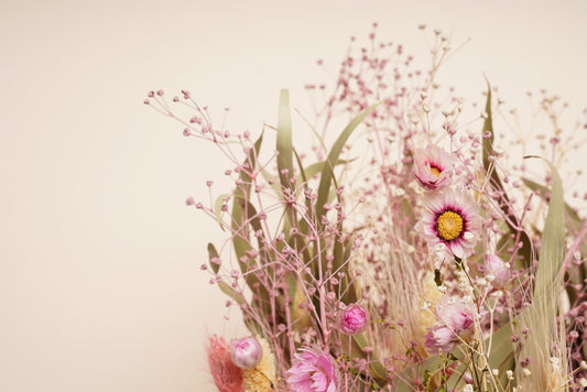 How to Choose the Perfect Dried Flower Bouquet for Your Home